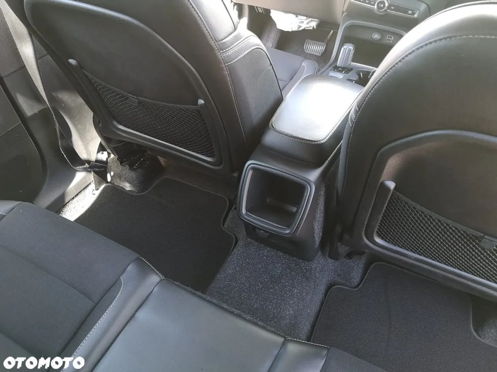 Volvo XC 40 D4 AWD Geartronic Momentum - 33