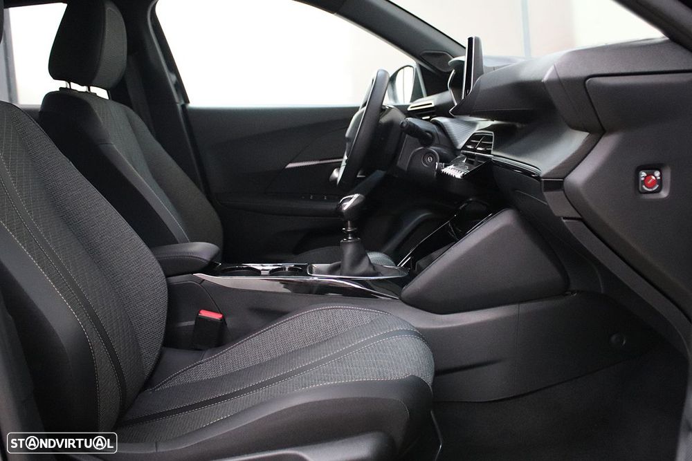 Peugeot 2008 1.2 PureTech Allure - 19