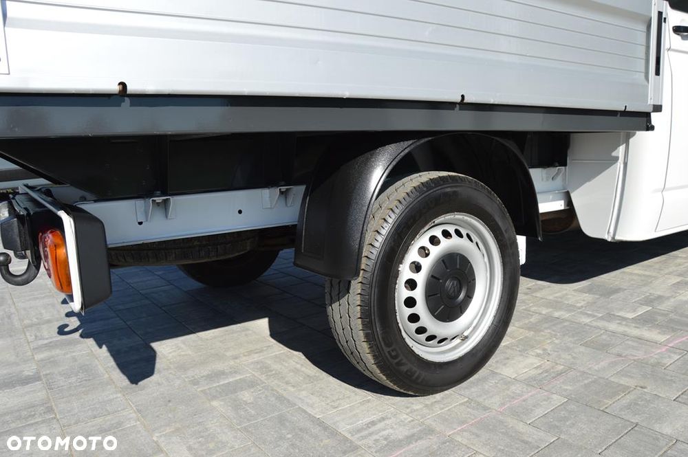 Volkswagen Transporter - 30