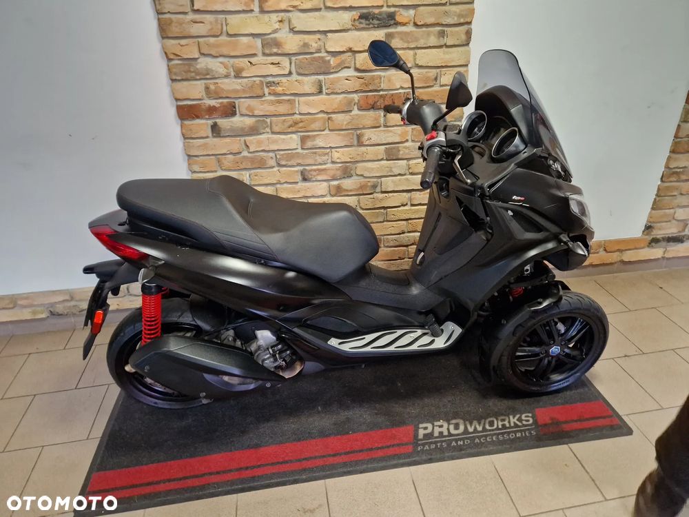 Piaggio MP-3 - 2