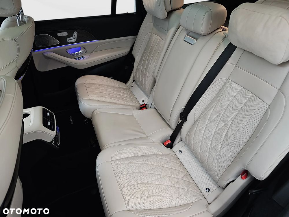 Mercedes-Benz GLS - 16