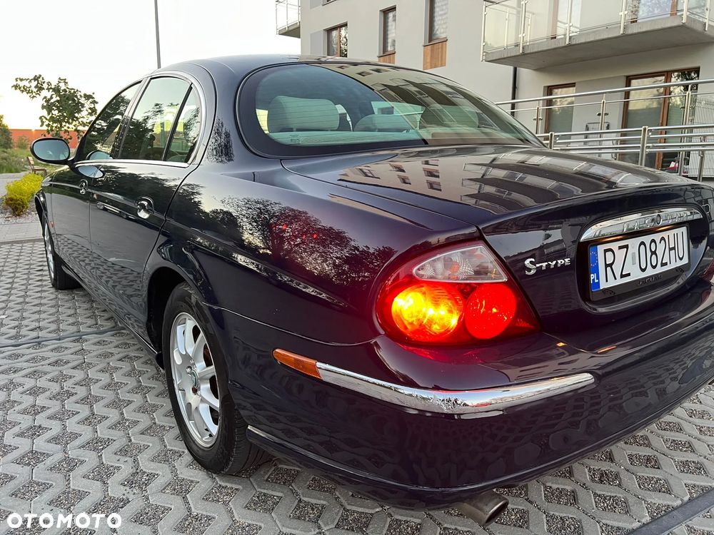 Jaguar S-Type 2.5 V6 Sport - 26