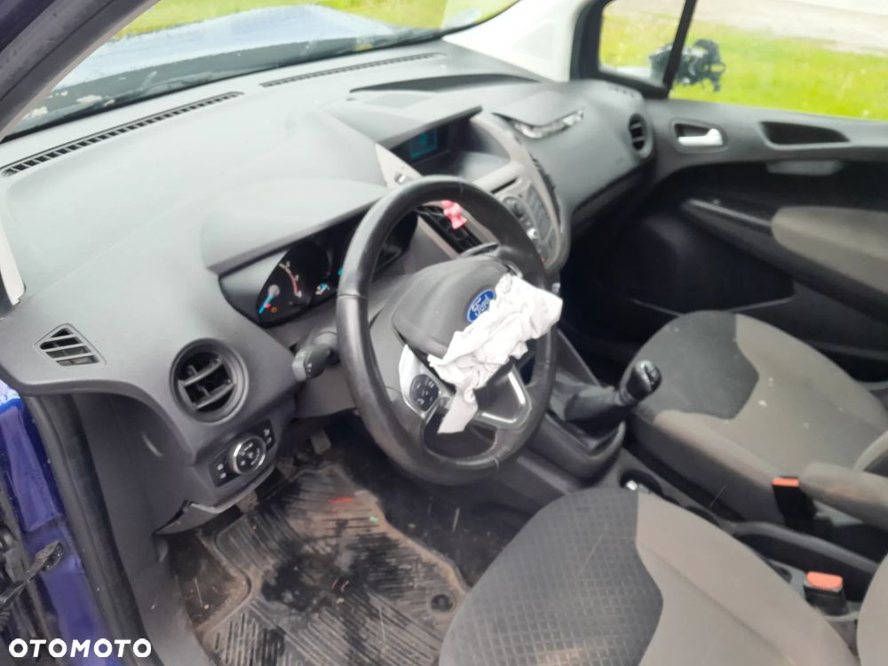 Ford Tourneo Courier 1.0 EcoBoost Ambiente - 11