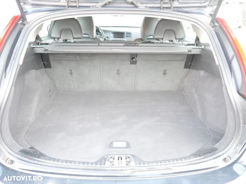 Volvo V60 Cross Country D4 AWD Geartronic Summum - 9
