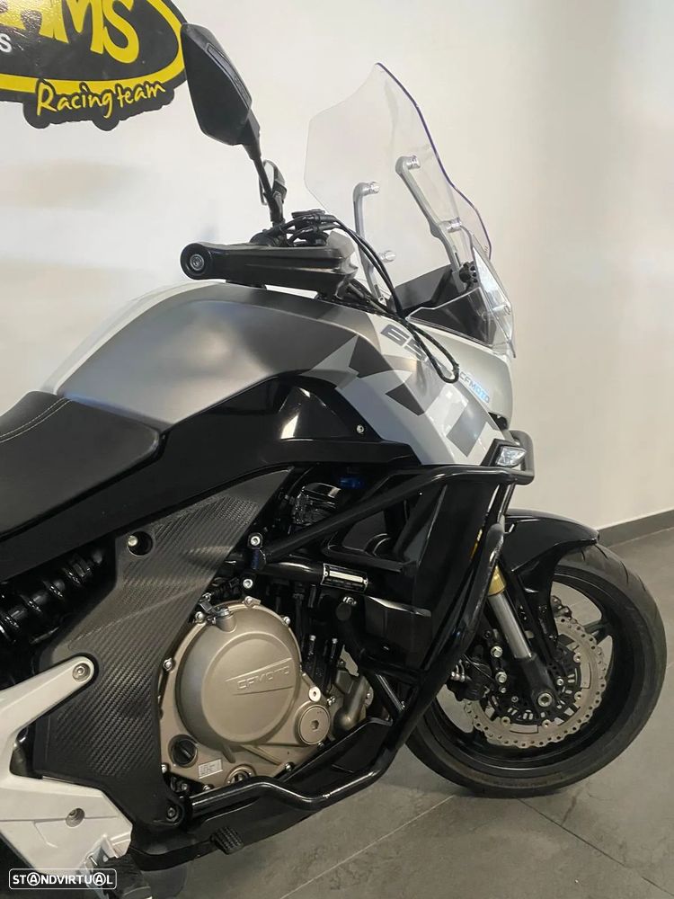 CF Moto 650MT - 3