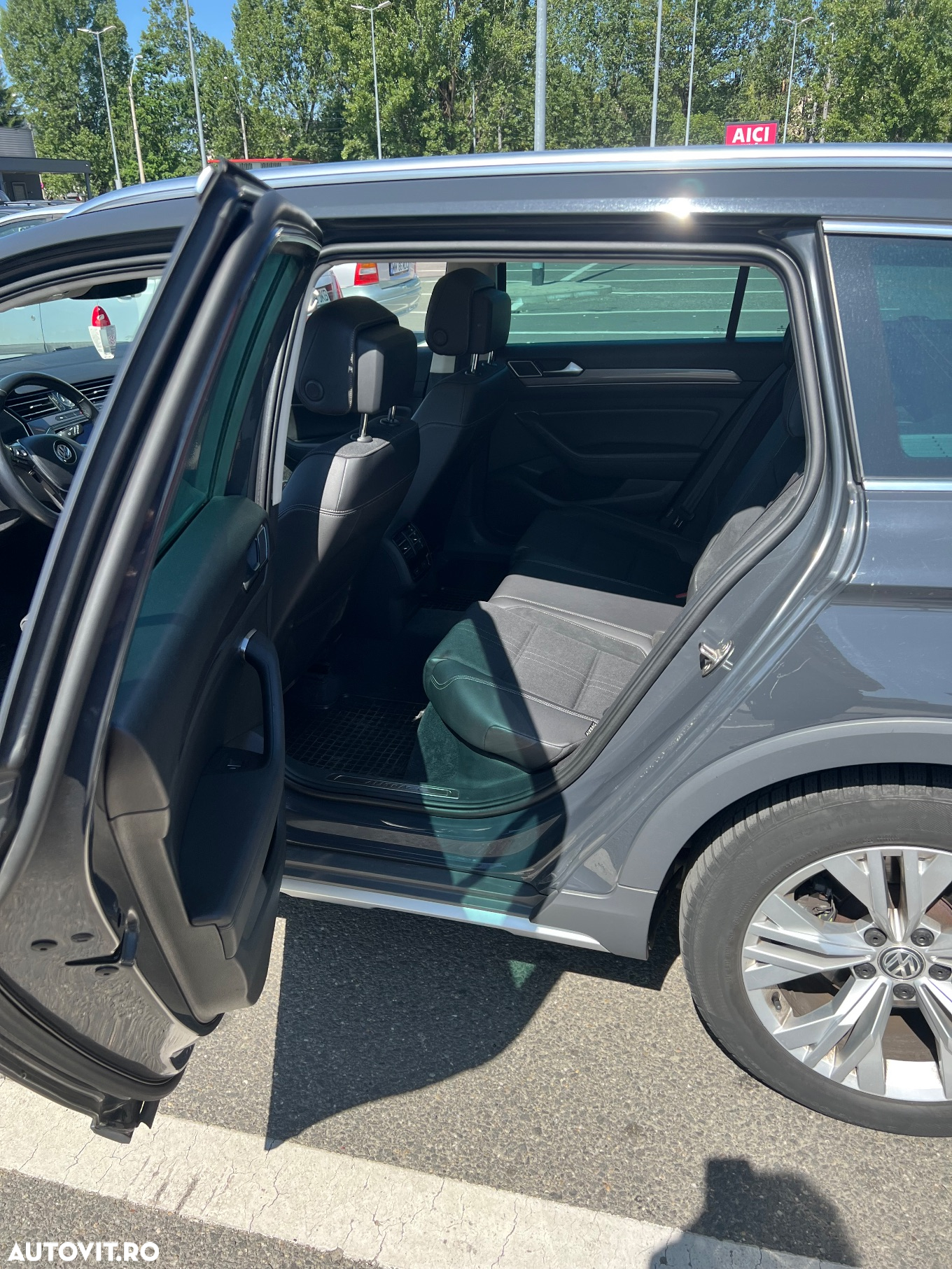 Volkswagen Passat Alltrack 2.0 TDI DSG 4Motion - 14