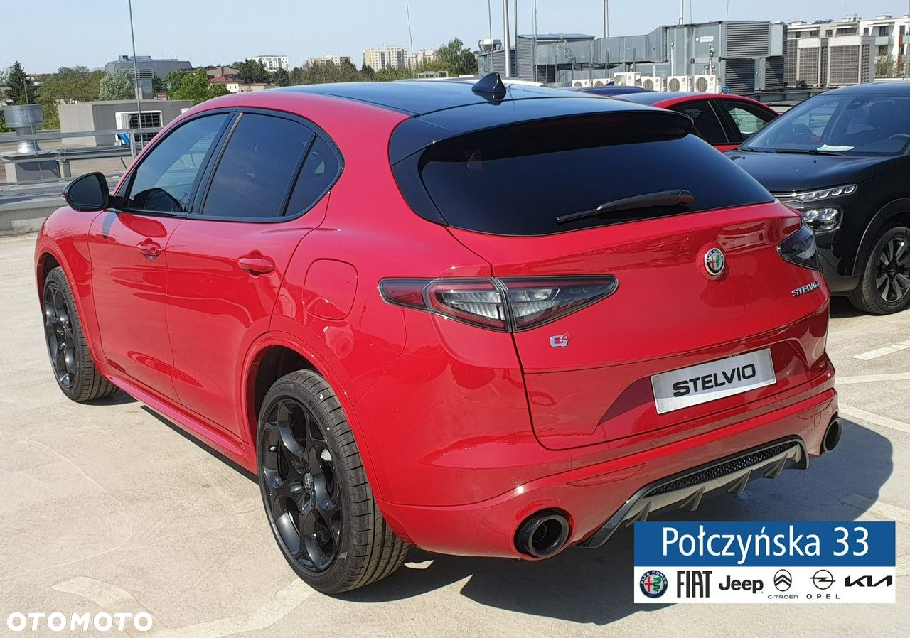 Alfa Romeo Stelvio - 2