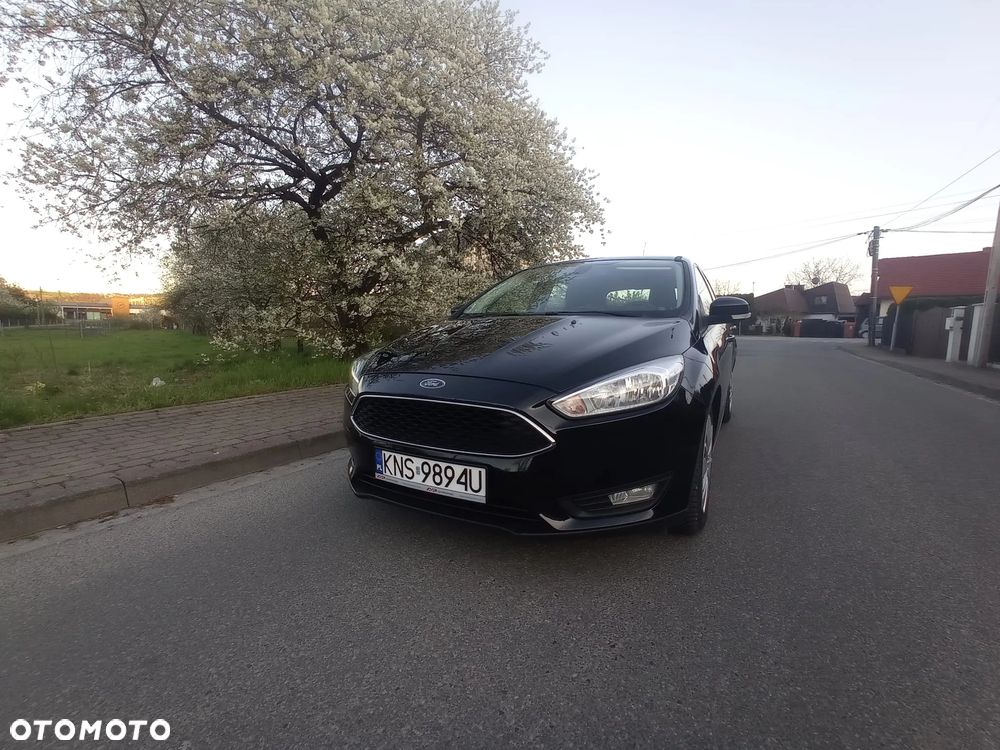 Ford Focus 1.0 EcoBoost Ambiente - 4