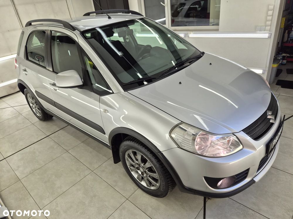 Suzuki SX4 1.6 VVT 4x4 Comfort - 4