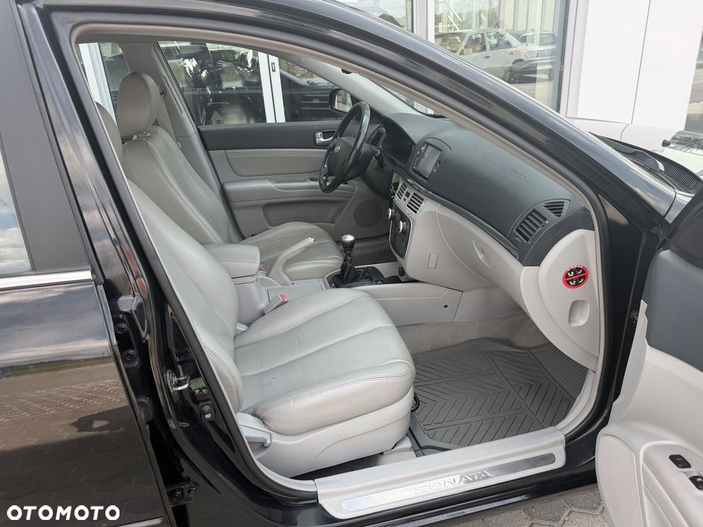 Hyundai Sonata 2.0 CRDi Style - 24