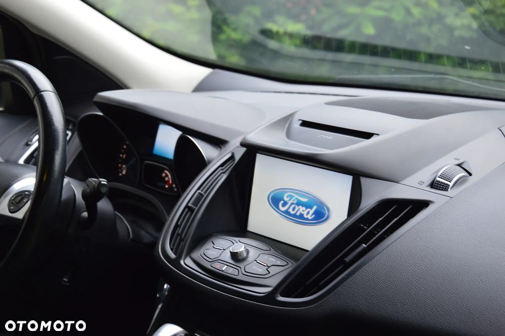 Ford Kuga 2.0 TDCi 4WD Titanium - 23