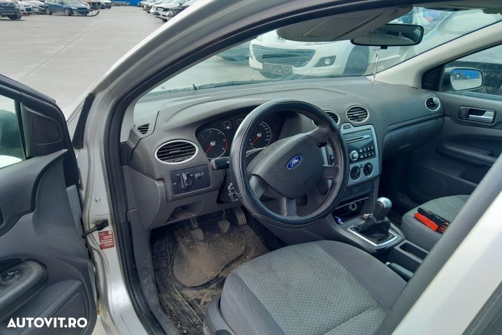 Rampa injectoare 9654592680 9654592680 Ford Focus 2 [2004 - 2008] wag - 11