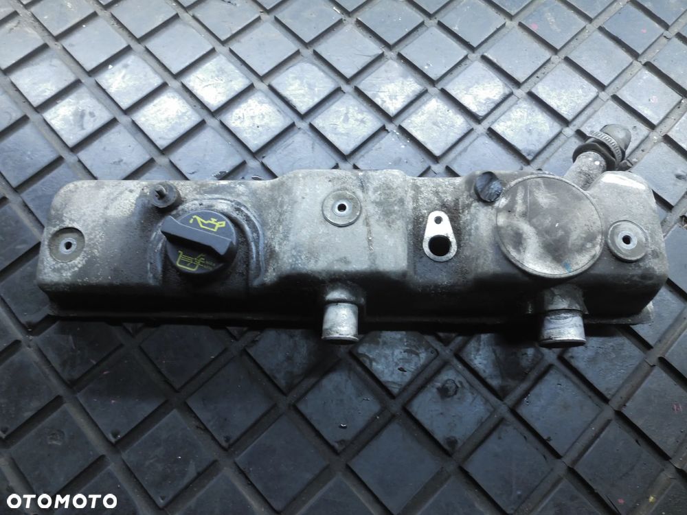 Pokrywa zaworów Ford Transit Connect 1S4Q6K271AD POSIADAM 2 SZT - 1