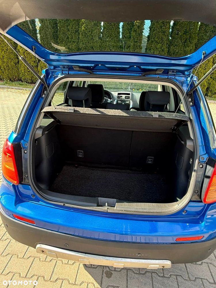 Fiat Sedici 1.9 Multijet 4x4 Dynamic - 10