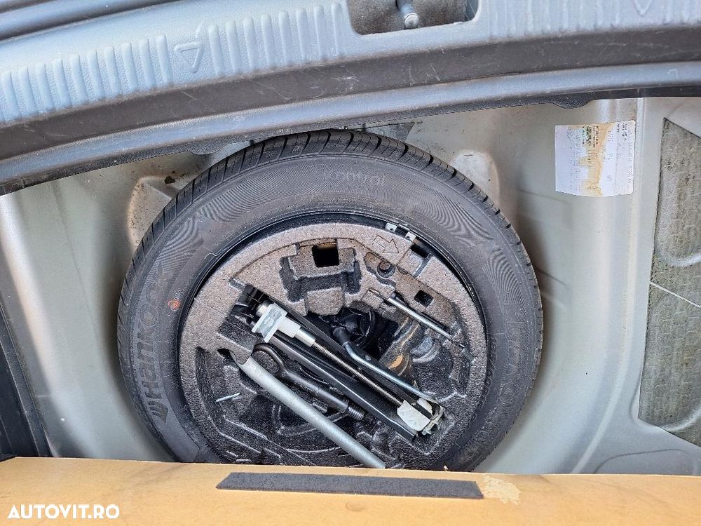 Skoda RAPID 1.2 TSI Ambition - 7