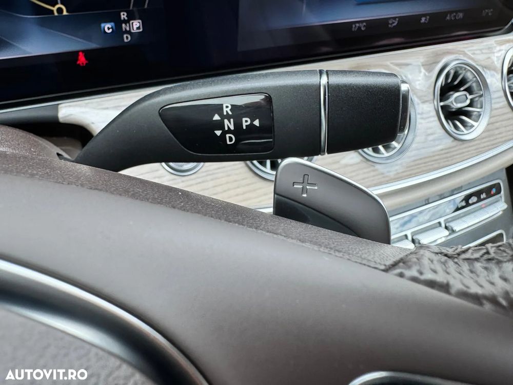Mercedes-Benz E 400 4Matic Coupe 9G-TRONIC AMG Line - 35