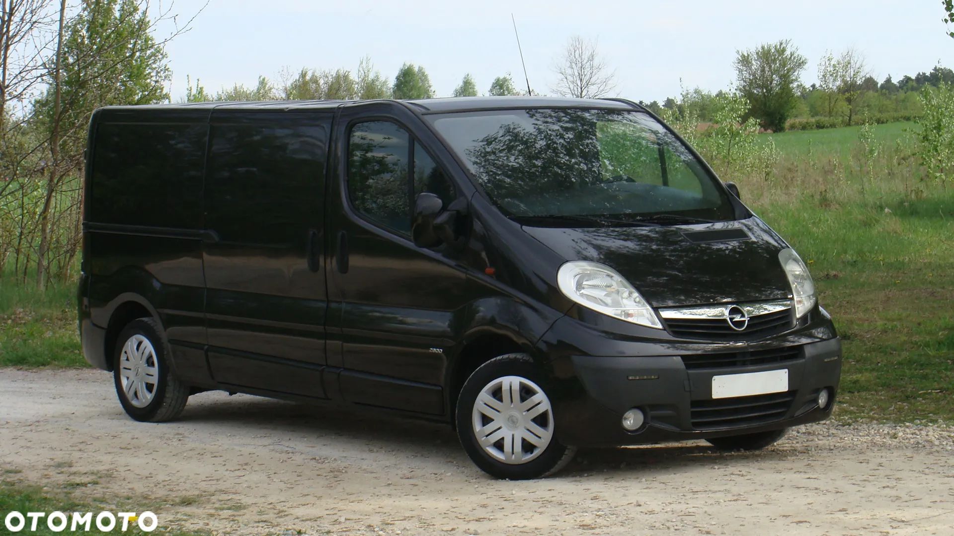 Opel VIVARO 2.5 150KM * LONG * KLIMA * ZADBANY ! POLECAM ! - 1