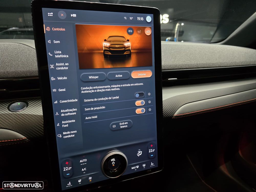 Ford Mustang Mach-E AWD PREMIUM - 29