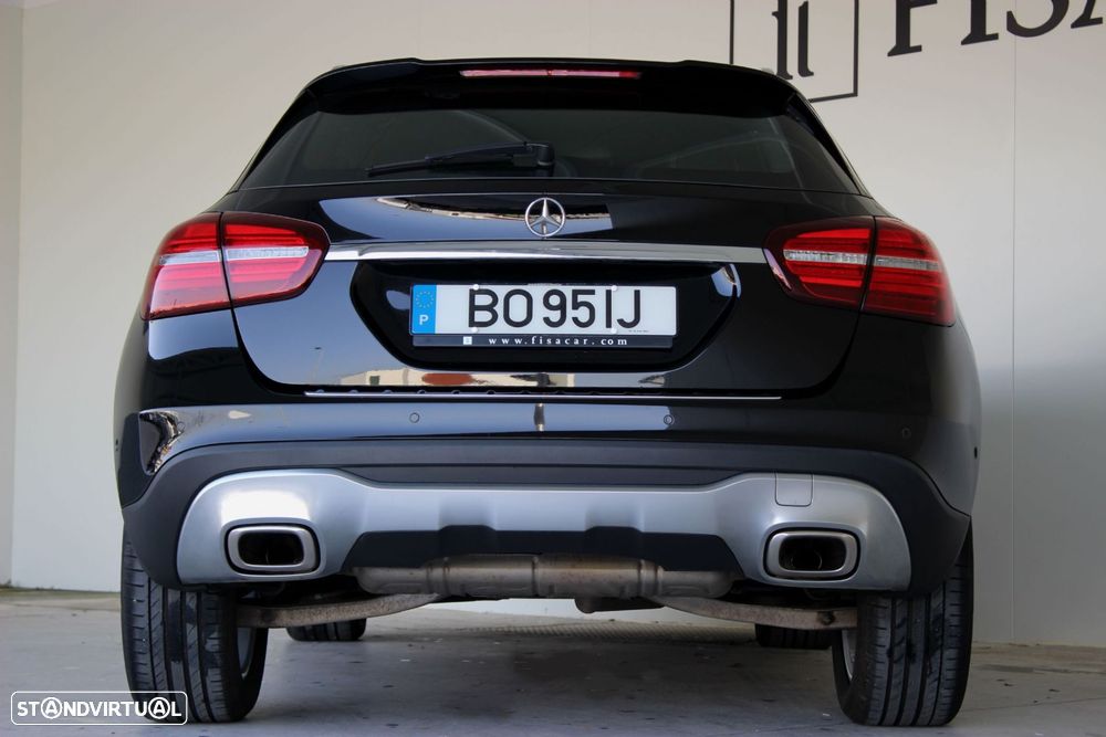 Mercedes-Benz GLA 180 d Urban - 8