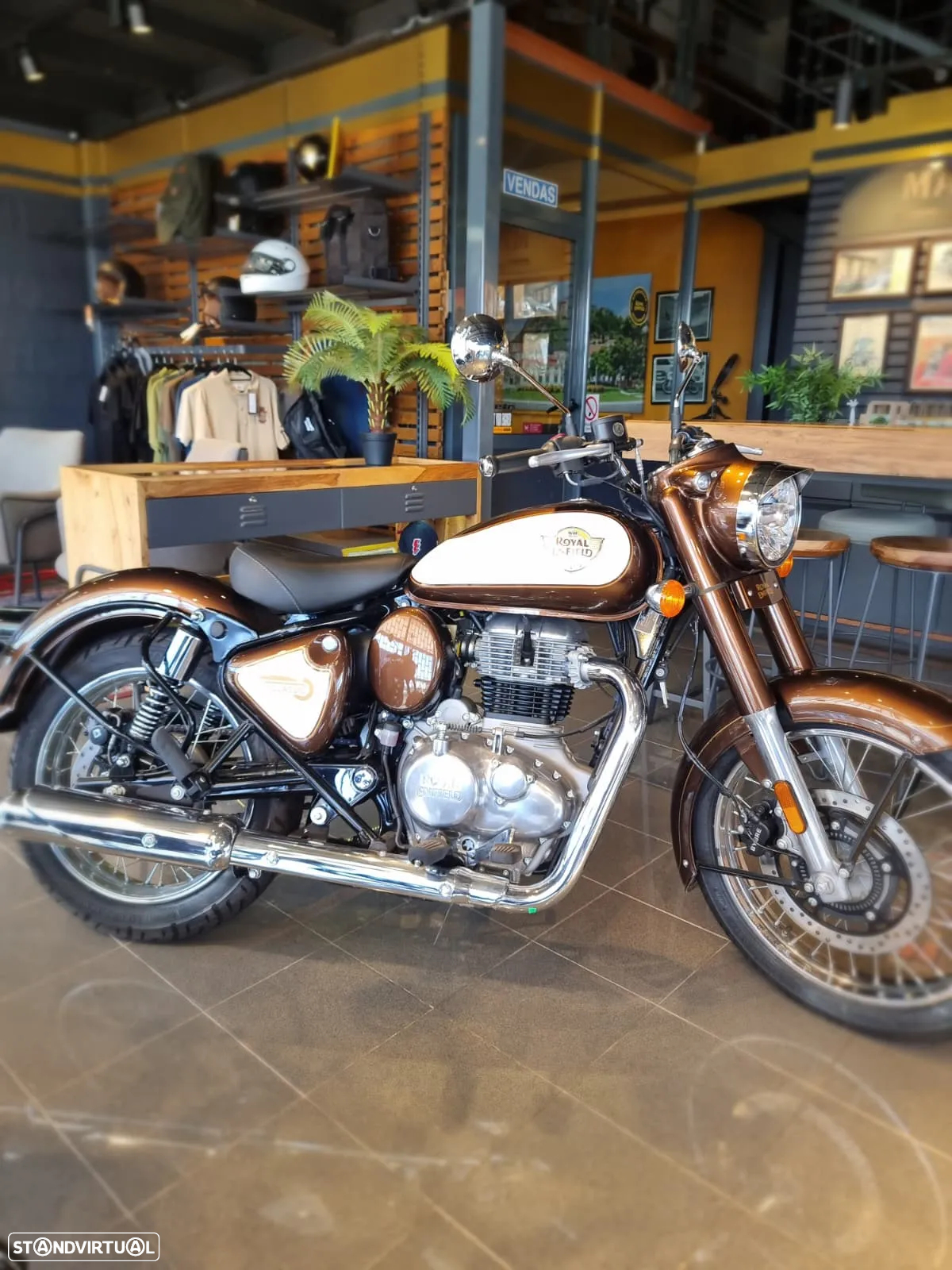 Royal Enfield Classic - 2
