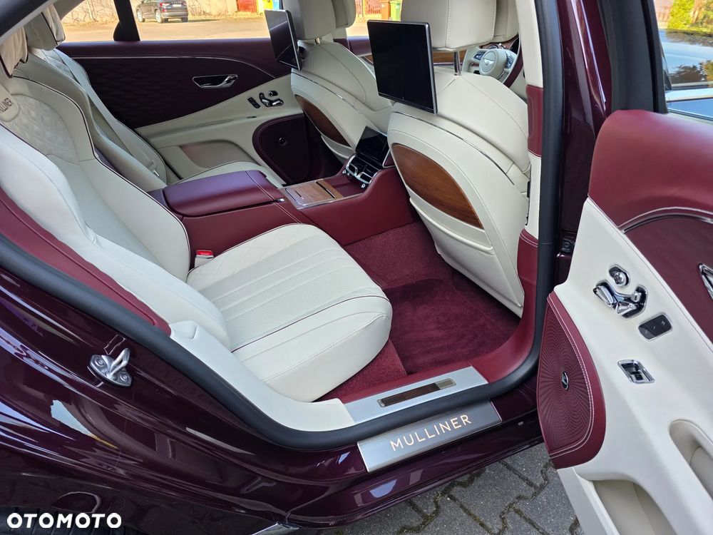 Bentley Flying Spur - 26