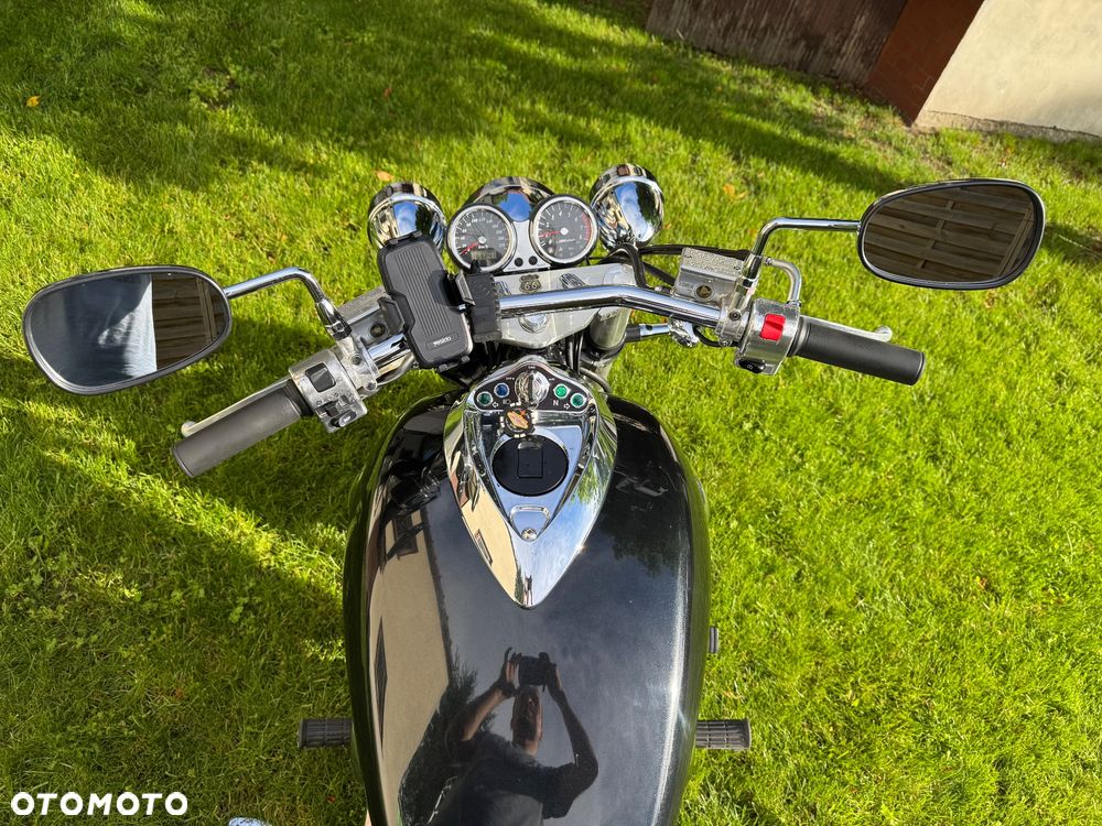 Suzuki Marauder - 6