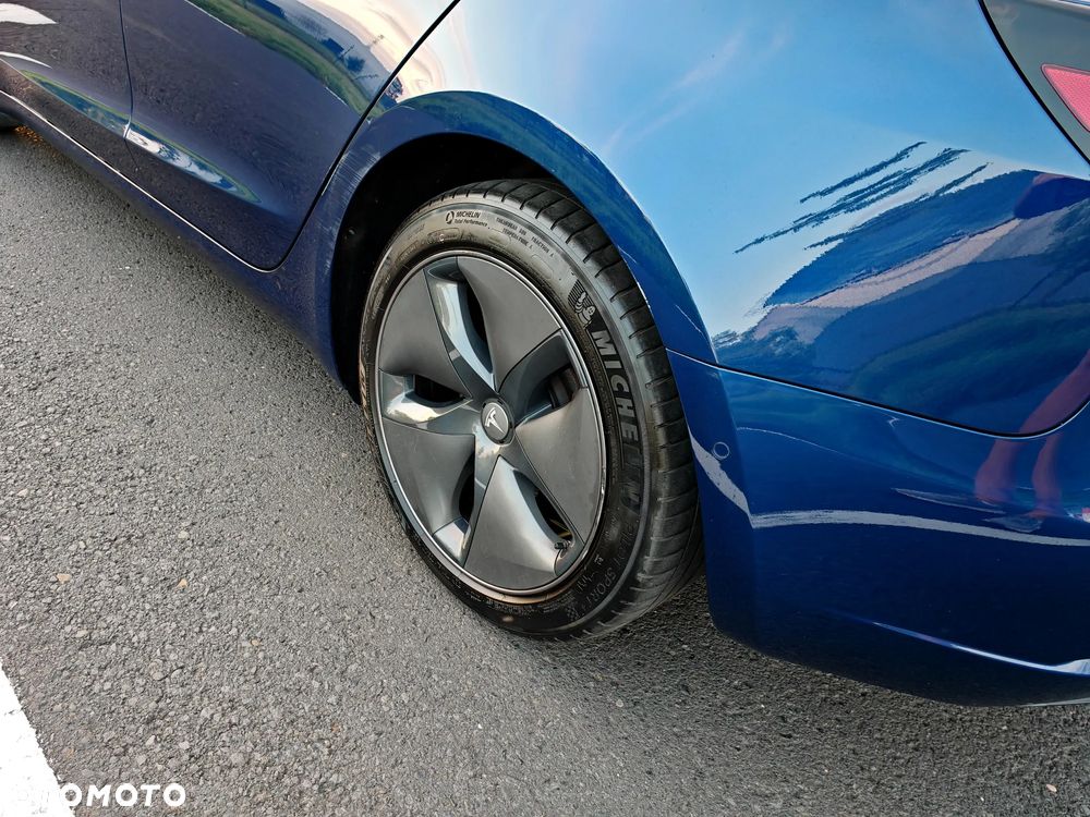 Tesla Model 3 Standard Range Plus - 22