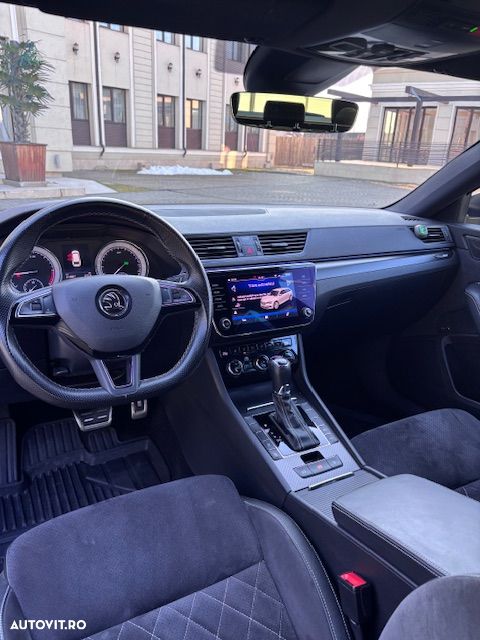 Skoda Superb 2.0 TDI DSG Sportline - 15