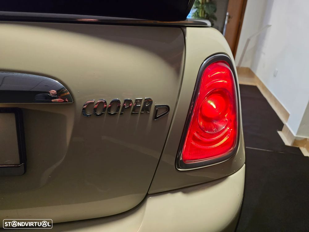 MINI Cabrio Cooper D - 12