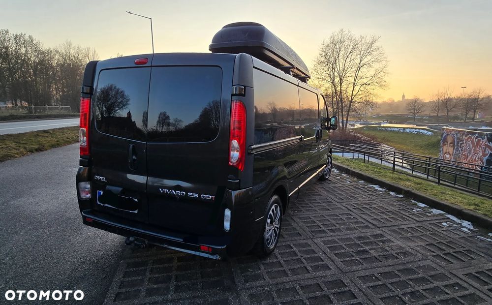 Opel Vivaro - 6