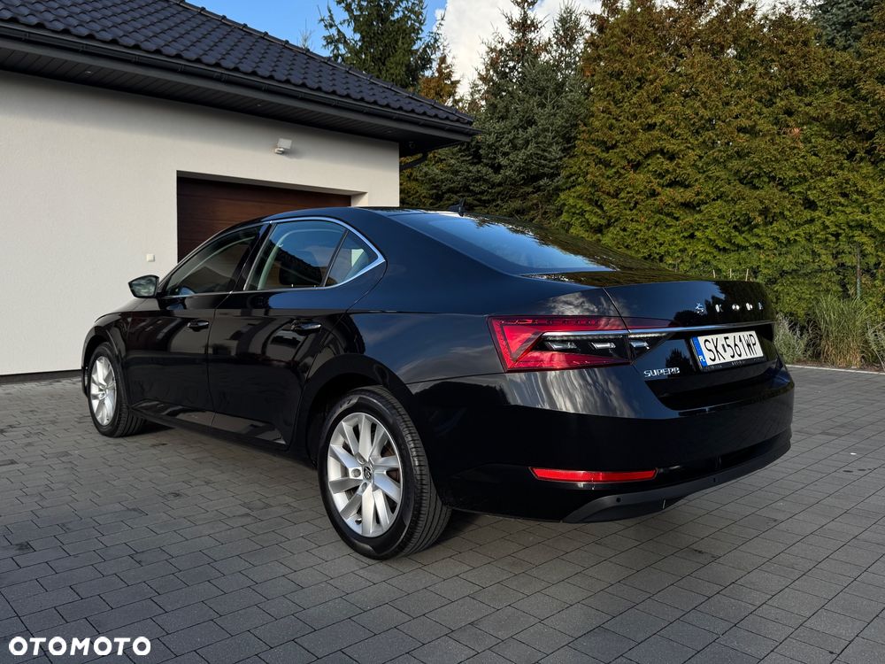 Skoda Superb 2.0 TDI SCR Ambition DSG - 3