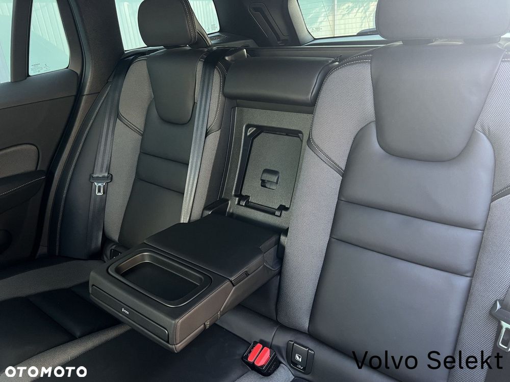 Volvo V60 B5 B AWD R-Design - 15