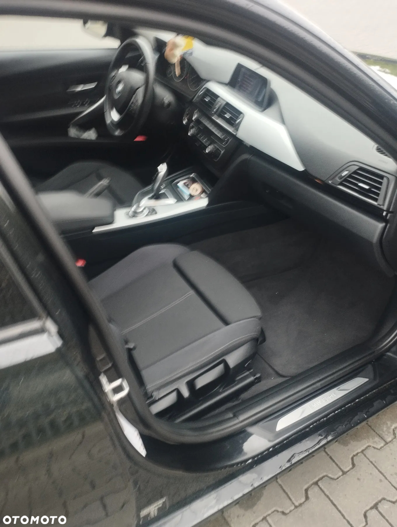 BMW Seria 3 320d DPF Edition Sport - 9