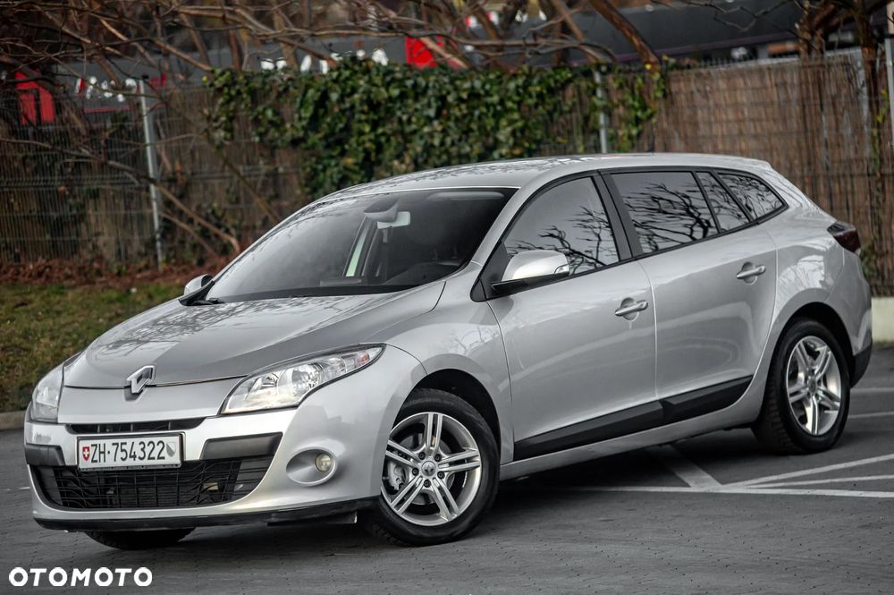 Renault Megane 2.0 140 CVT Dynamique - 13
