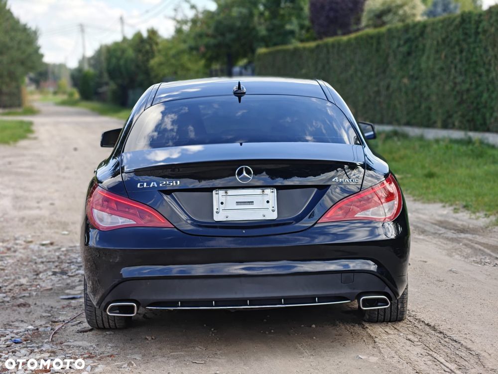 Mercedes-Benz CLA 250 4Matic 7G-DCT Sport - 16