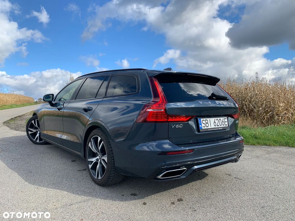 Volvo V60 D3 R-Design - 11