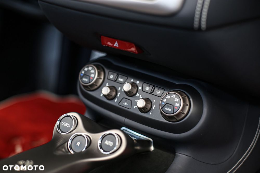 Ferrari California - 13