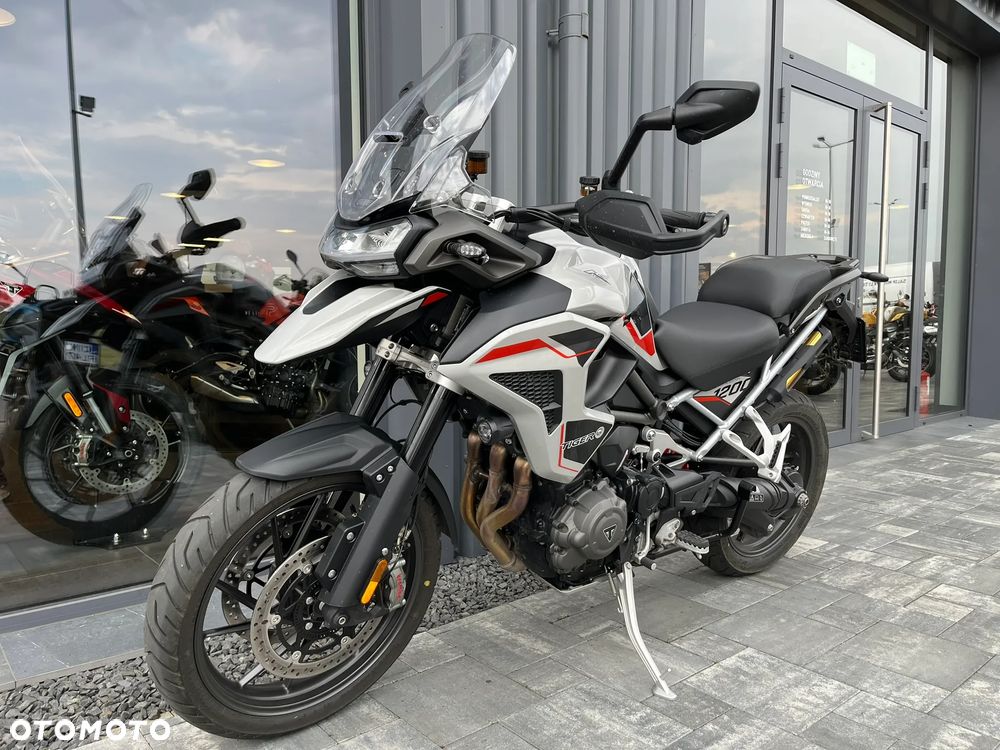 Triumph Tiger - 1