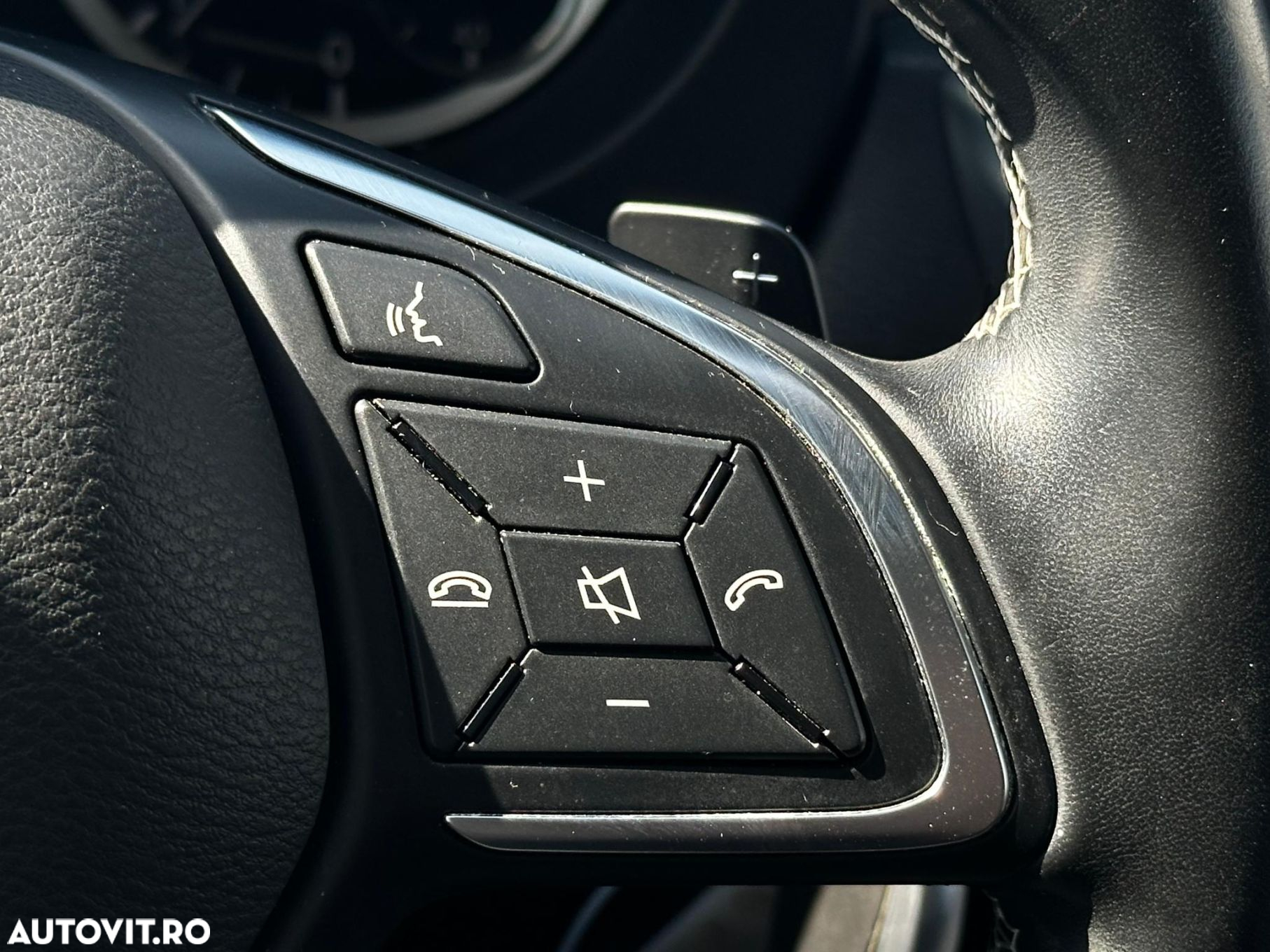 Infiniti Q30 - 17