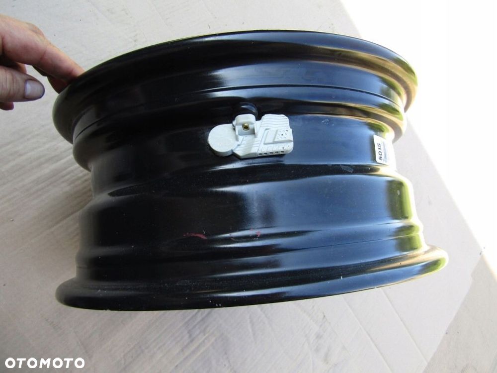 1x Felga 15 Hyundai i20 II od 2015r- / 6j 4x100 ET47 / 2151618 5015 - 5