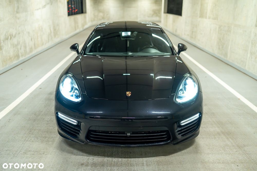 Porsche Panamera Turbo Executive - 6