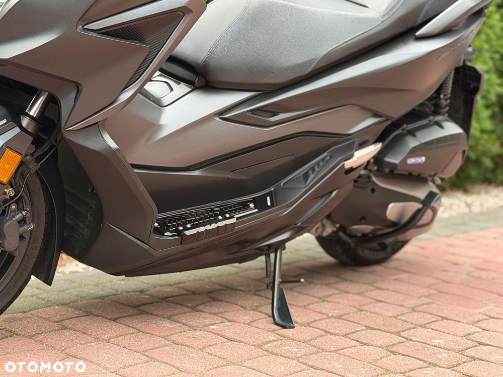 Honda NSS - 17