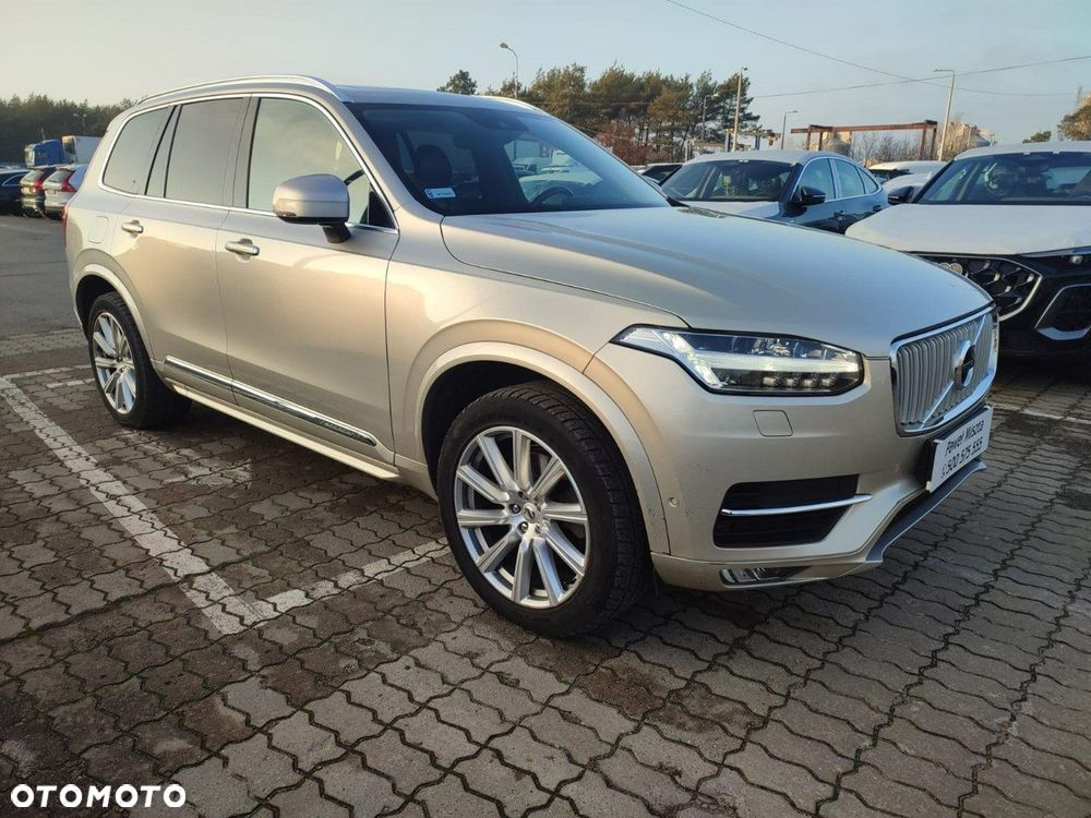 Volvo XC 90 - 18