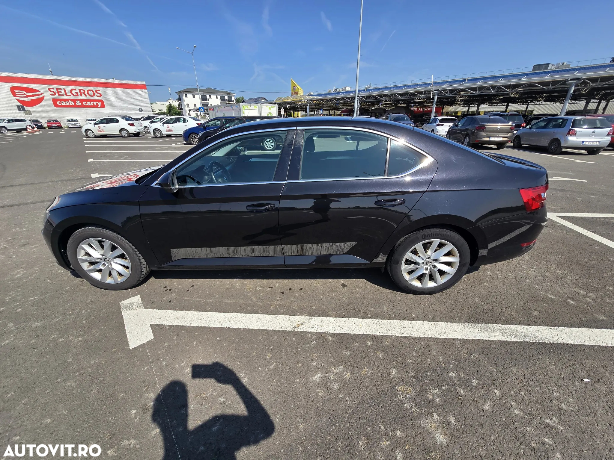 Skoda Superb 2.0 TDI Ambition - 14
