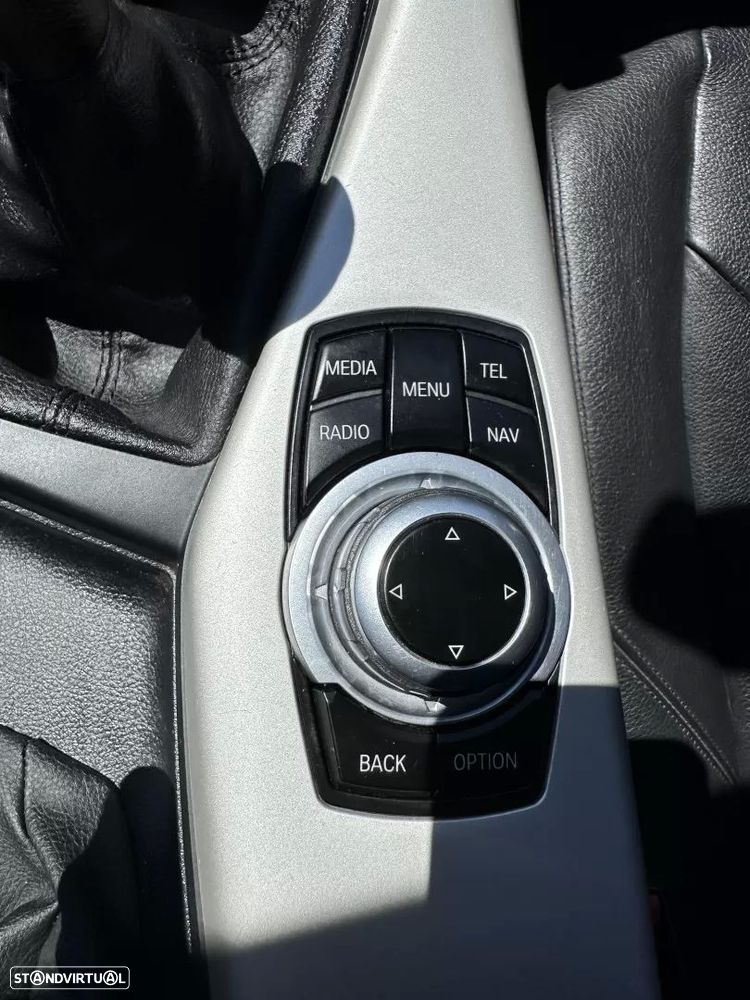 BMW 116 d Sport Line - 40