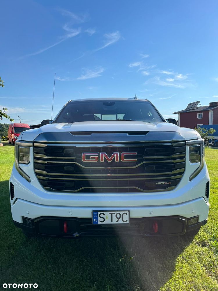 GMC Sierra - 36