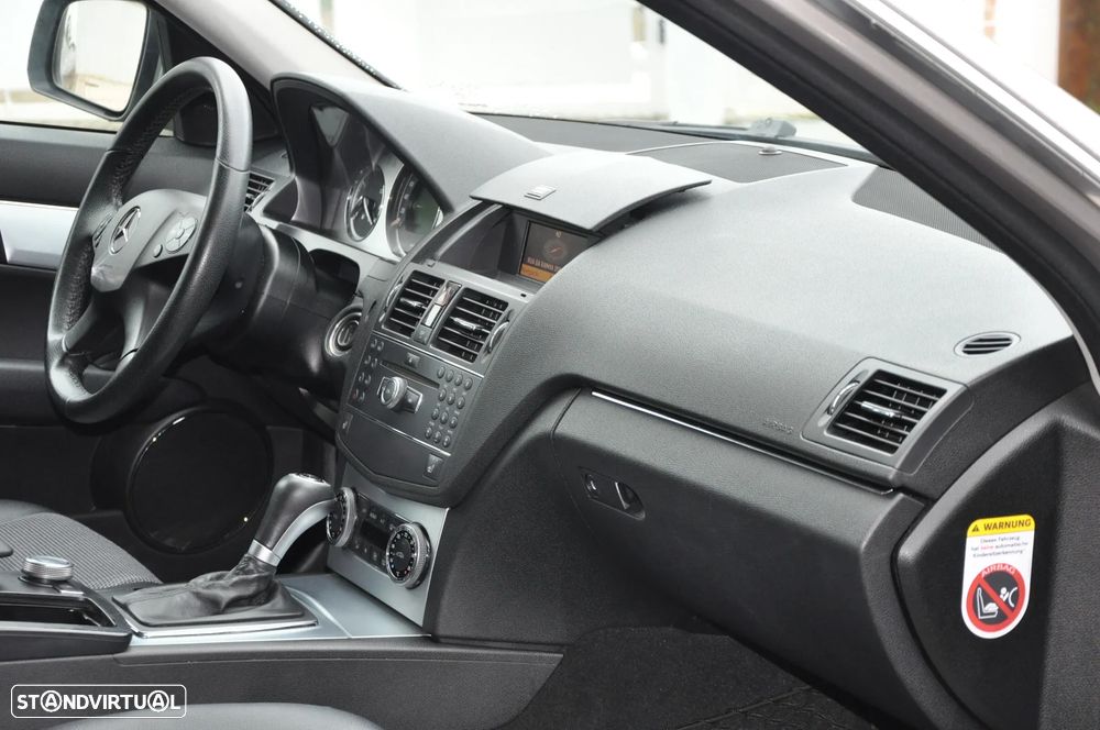 Mercedes-Benz C 220 CDi Avantgarde Aut. - 23