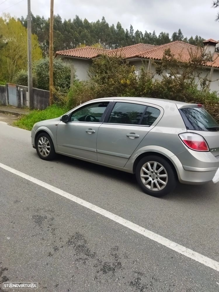 Opel Astra 1.3 CDTI Elegance - 2