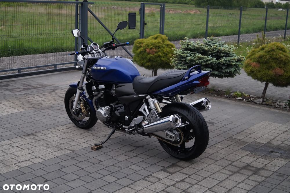 Suzuki GSX - 9