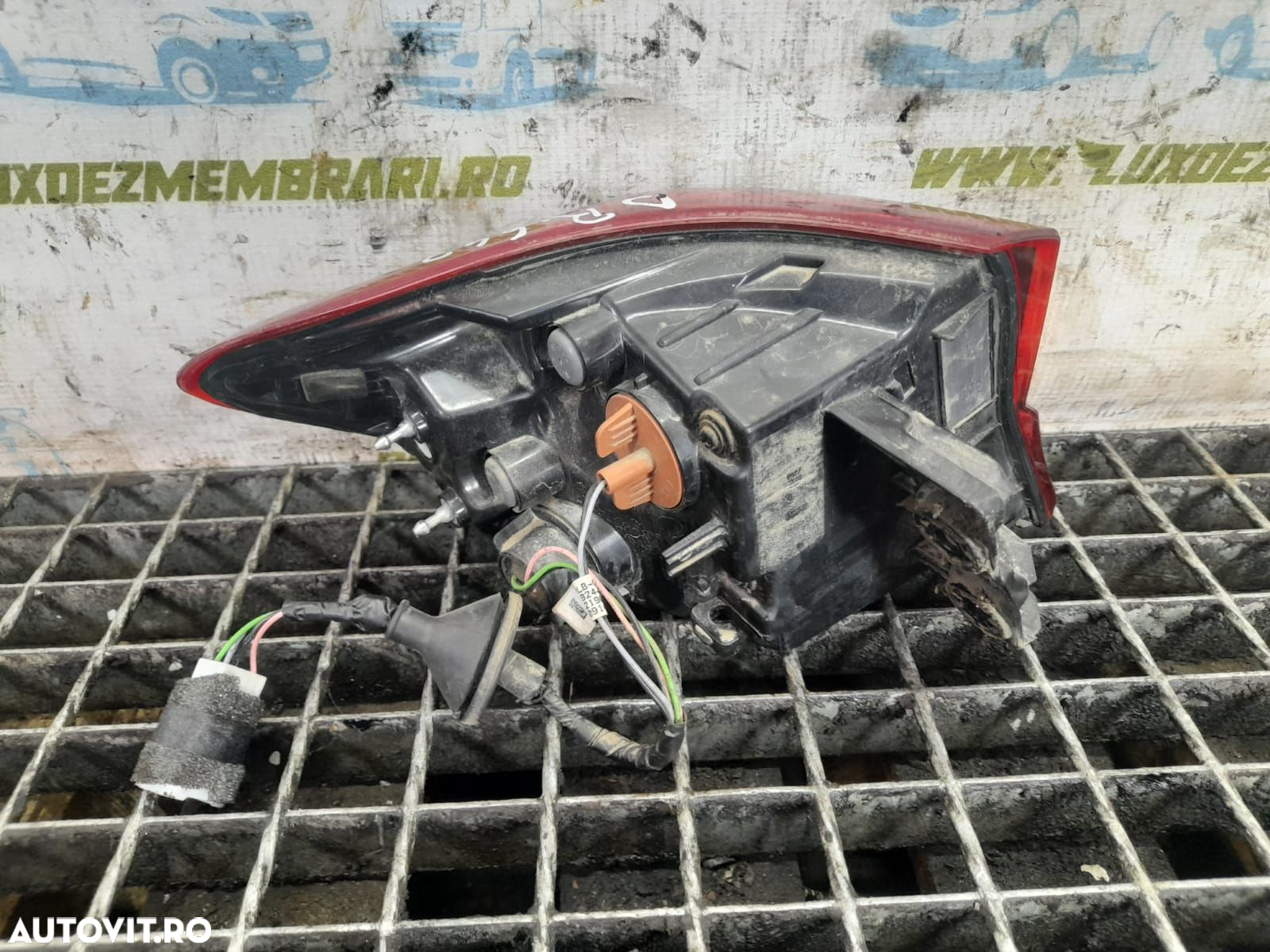 Stop dreapta 92402J7000 Kia Ceed 3 [facelift] [2021 - 2024] 1.5 t-gdi - 3